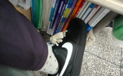 国考面试候考室为何要换鞋？