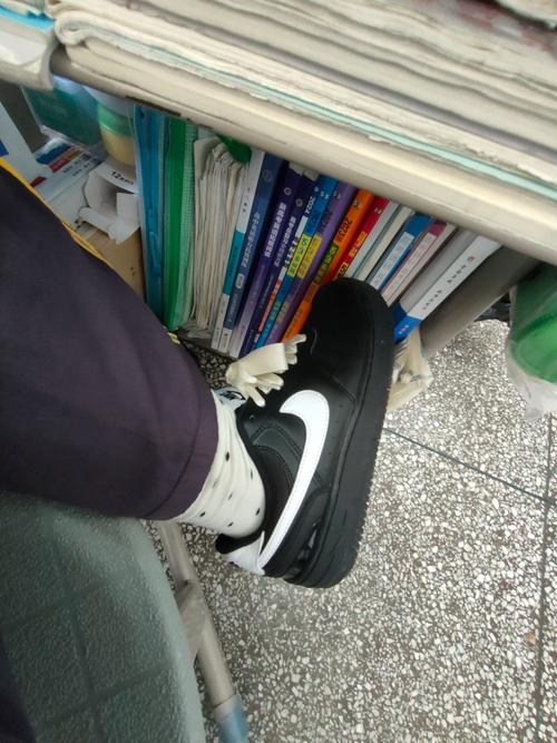 国考面试候考室为何要换鞋？-图1