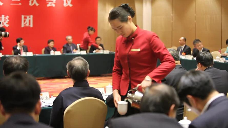 会议接待倒水有何礼仪常识？-图3